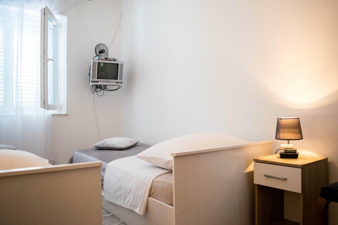 Apartment Kata Šibenik Esterno foto